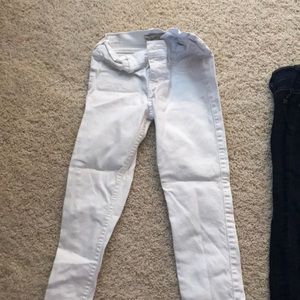 Abercrombie White girl Capri jeans